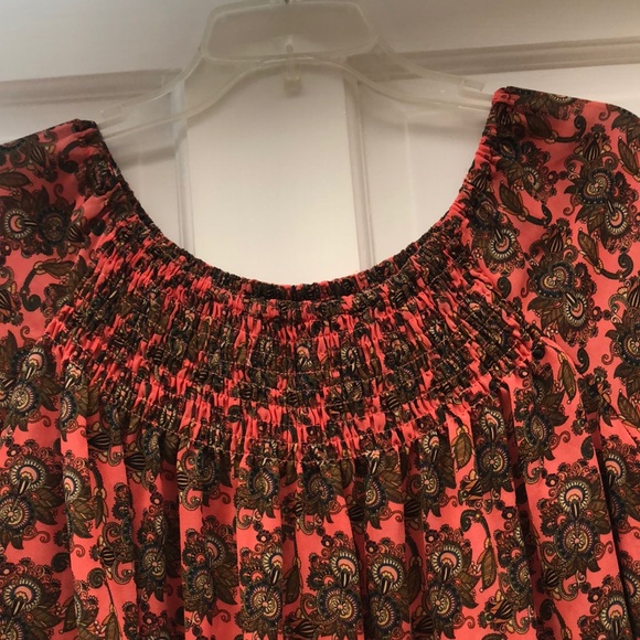 Blouse floral pattern in size X small - Picture 3 of 3